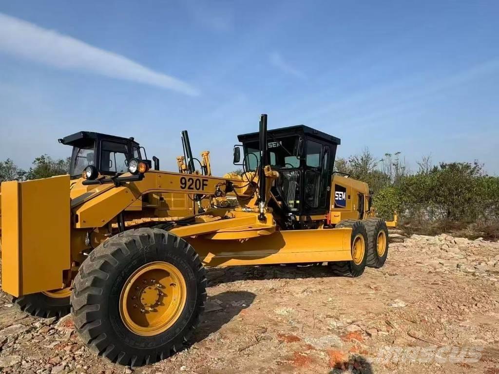 SEM 919 그레이더