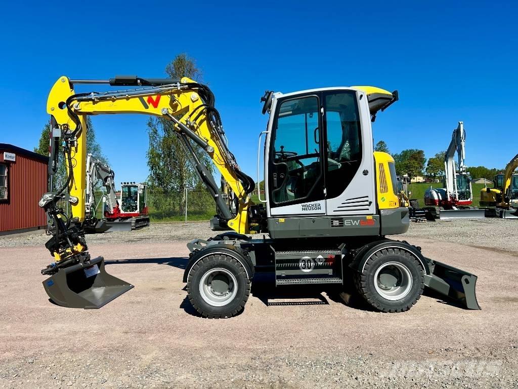 Wacker Neuson EW65  휠 굴삭기