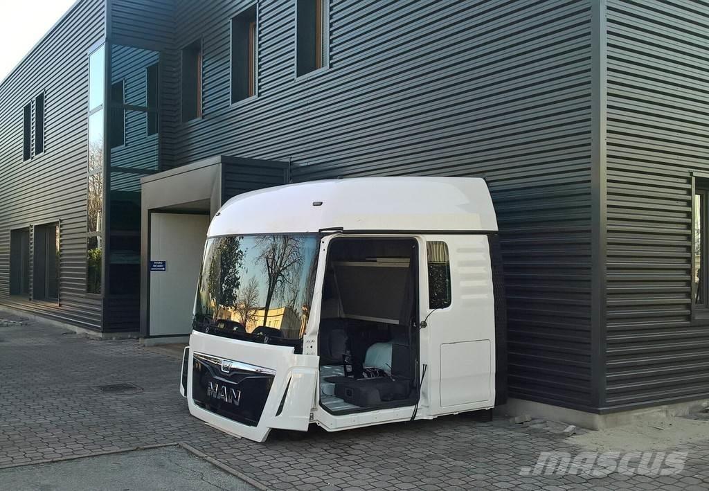 MAN TGX XLX EURO 6 캐빈 및 인테리어