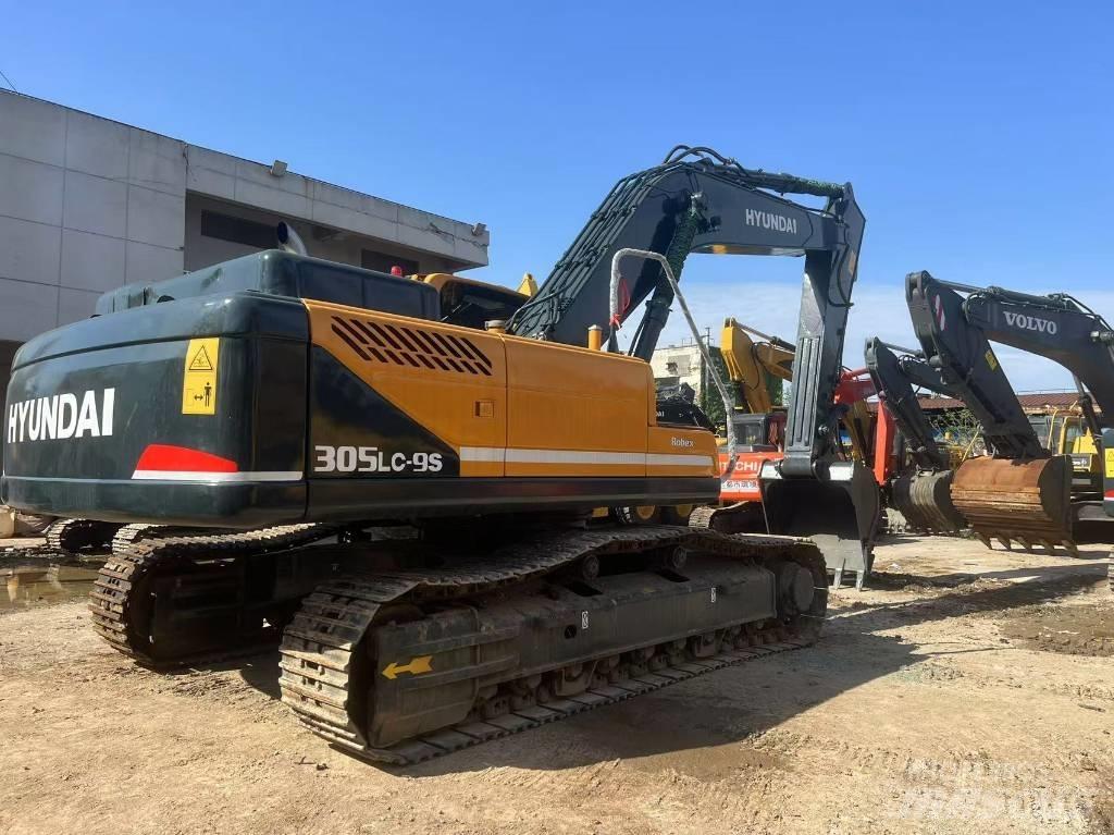 Hyundai Robex 305 LC 대형 굴삭기 29톤 이상