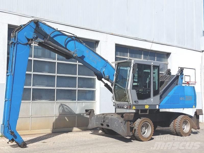 Fuchs MHL 320 D 폐기물/산업 처리기