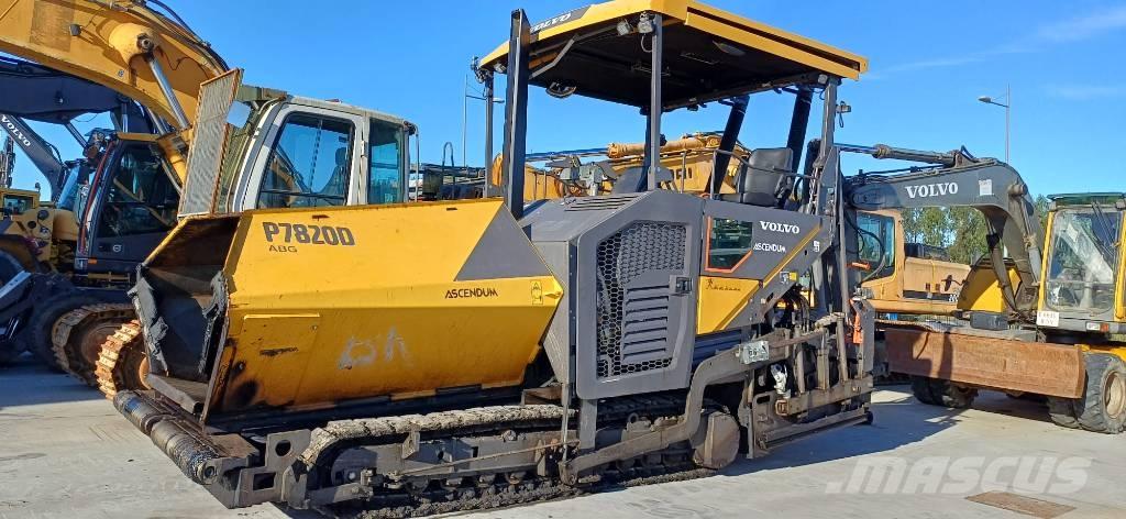 Volvo P 7820 D ABG 아스팔트 포장장비