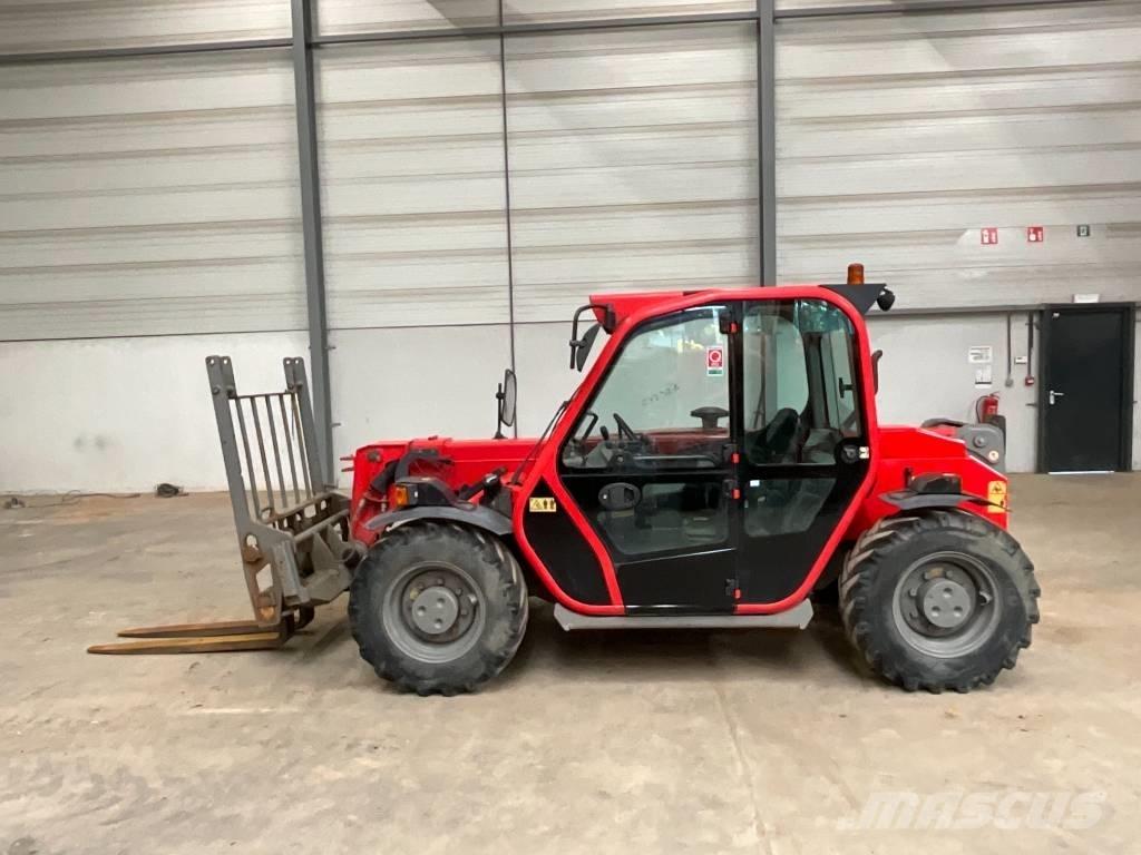 Merlo P 25.6 텔러 핸들러