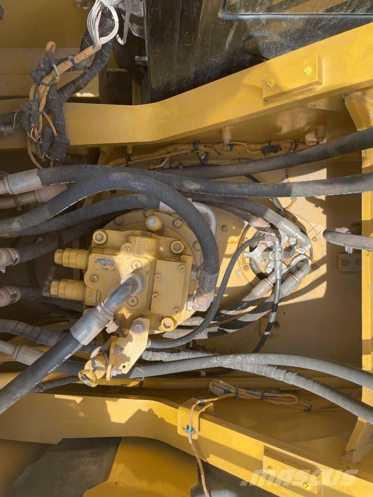 CAT CAT330GC 중형굴삭기 7톤-28톤