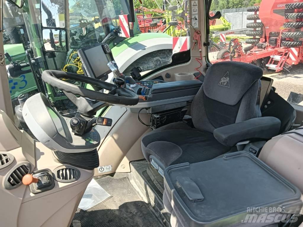 Fendt 718 Vario 트랙터