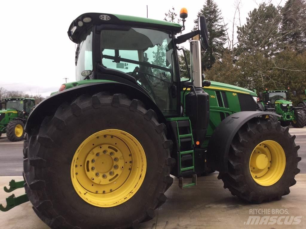 John Deere 6R250 트랙터
