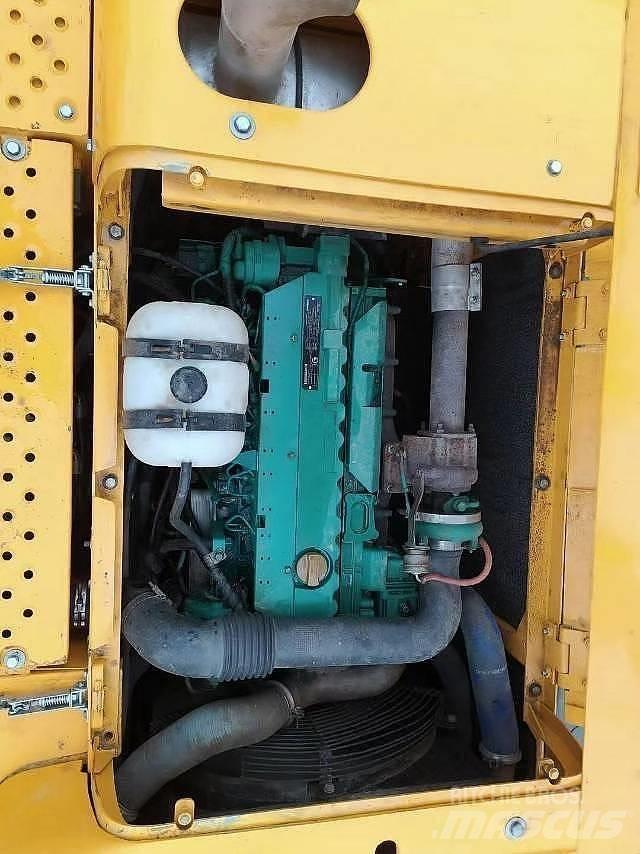 Volvo EC 210 중형굴삭기 7톤-28톤