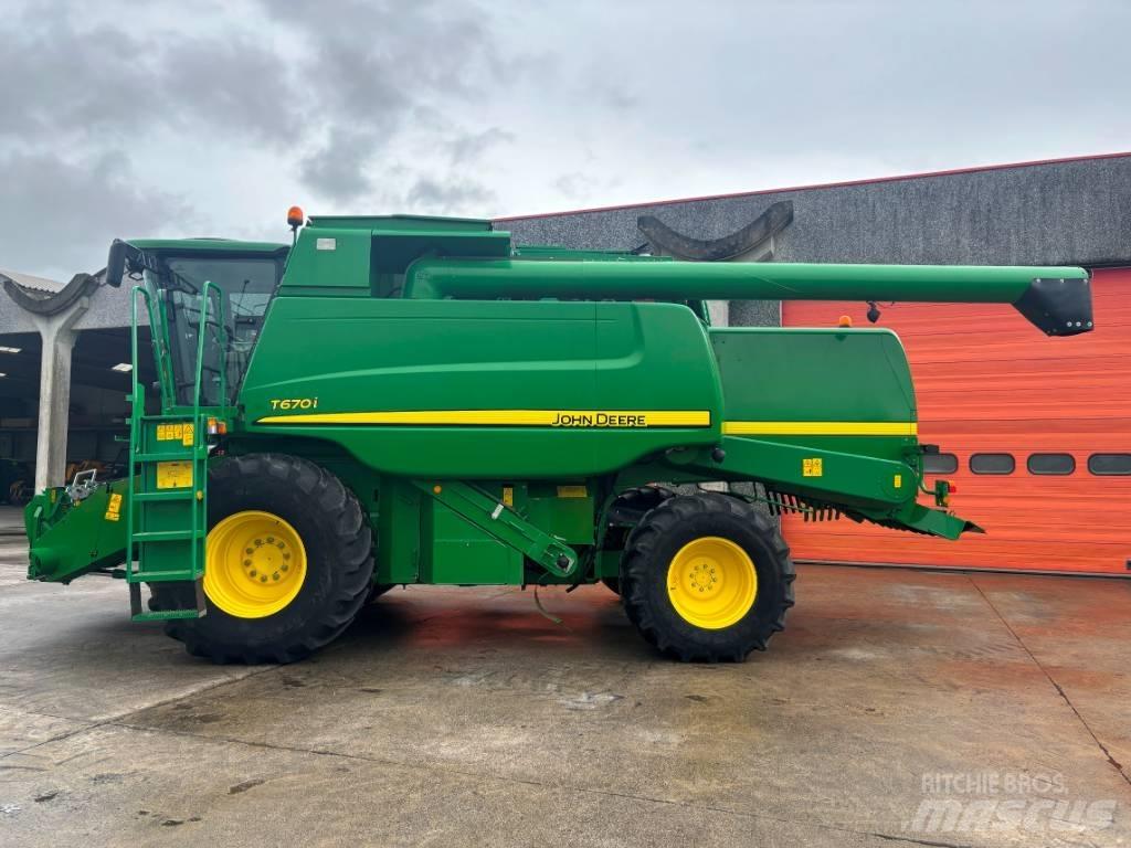 John Deere T 670 i 콤바인 수확기