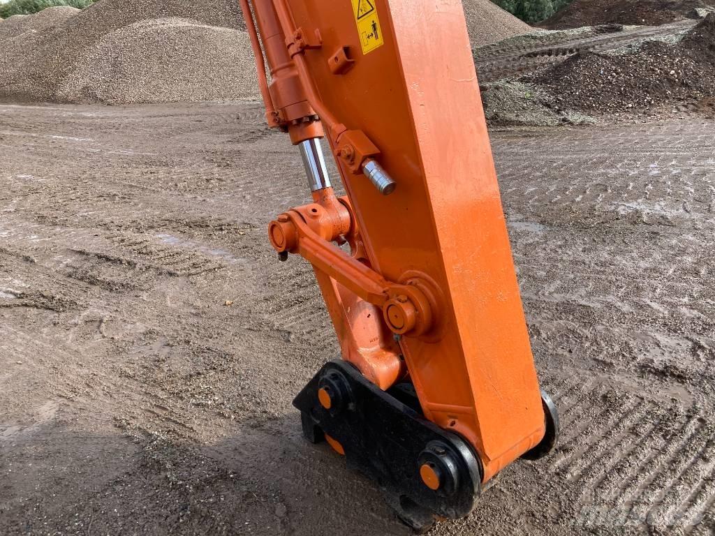Hitachi ZX225USLC-6 대형 굴삭기 29톤 이상
