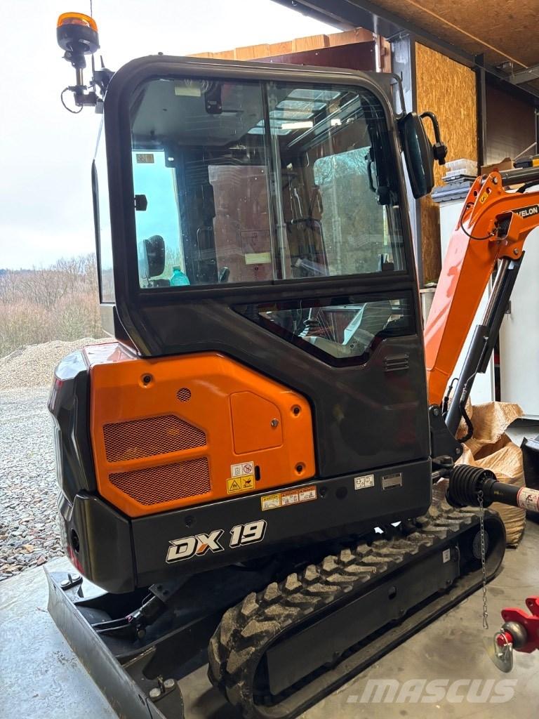 Develon DX 19 Z-7 소형 굴삭기 7톤 미만