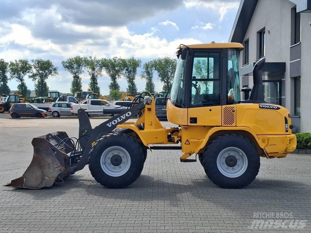 Volvo L 30 G  휠로우더