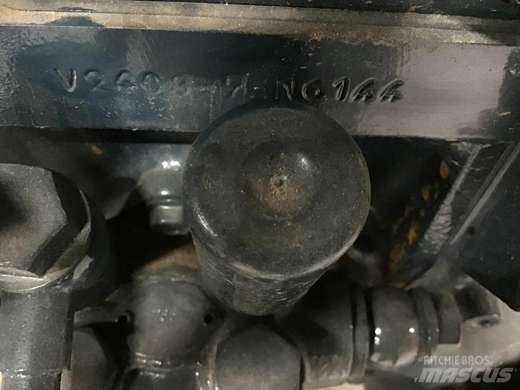 Kubota V2403 NEW 엔진