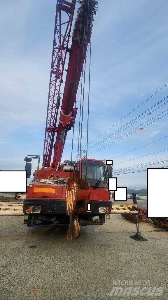 Liebherr LTM 1055-1 A/T 크레인