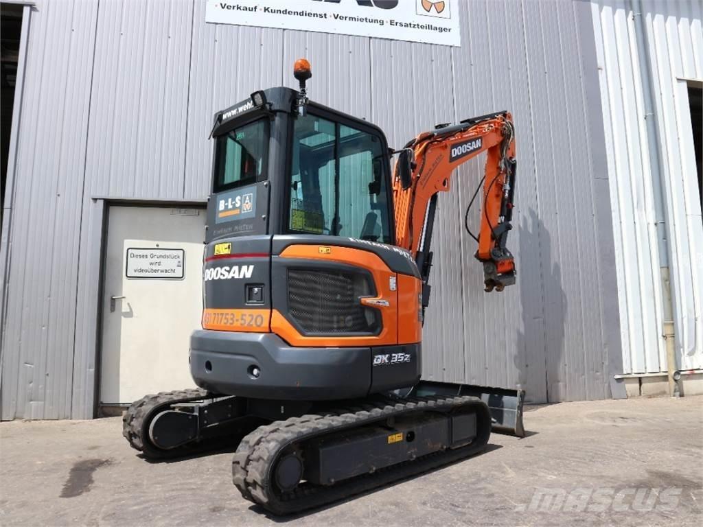 Doosan DX35Z-7 소형 굴삭기 7톤 미만