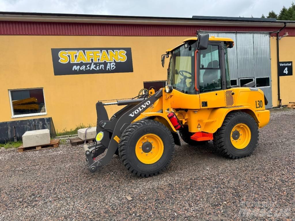 Volvo L 30 HS  휠로우더