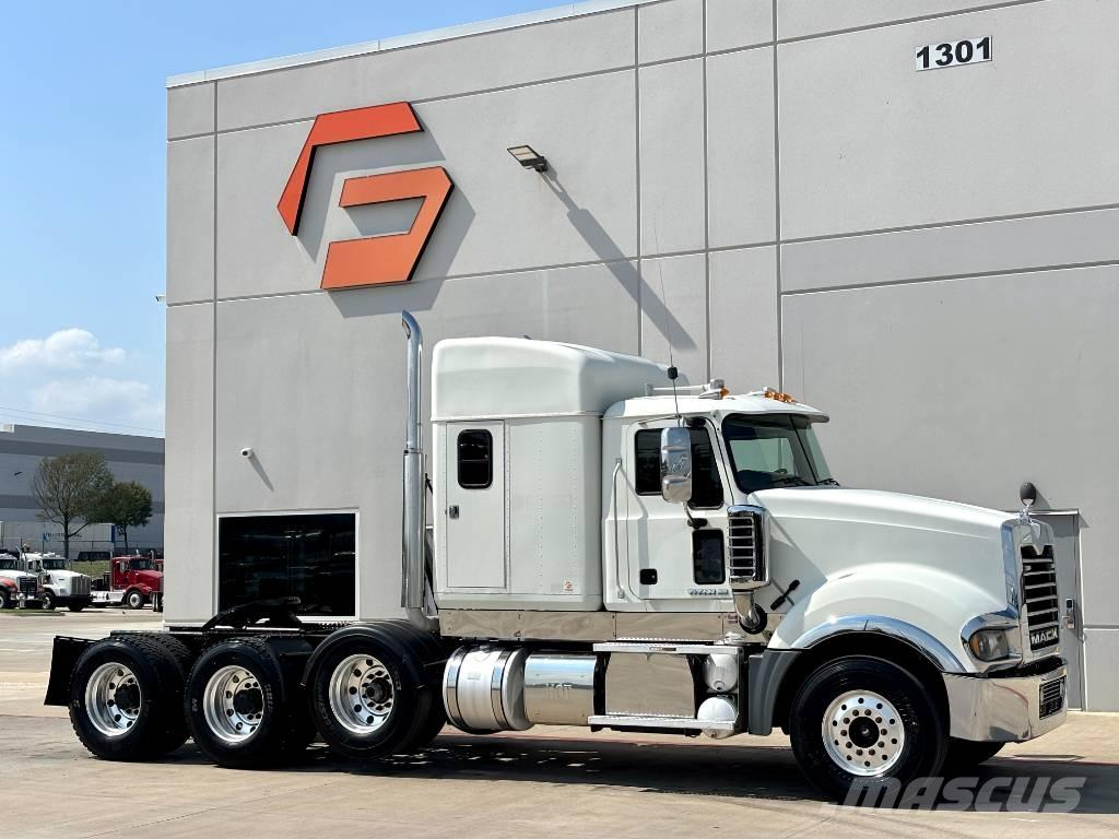 Mack Titan TD 713 트랙터 유닛