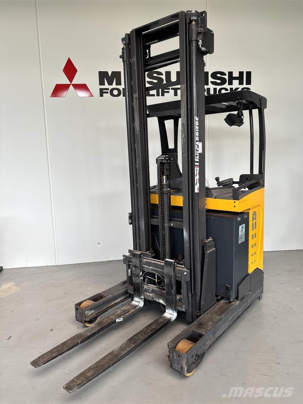 Atlet UMS160 리치 트럭