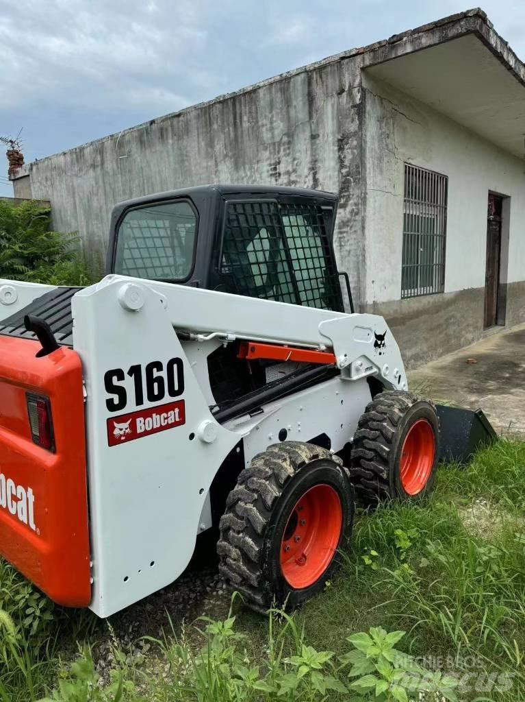 Bobcat S160  스키드로더