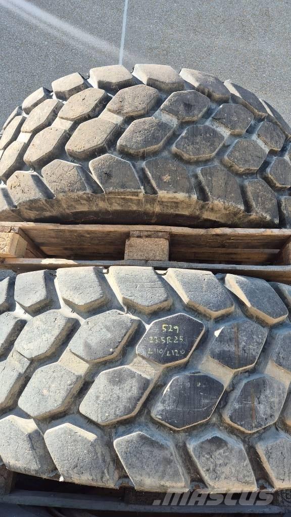 Bridgestone 23.5R25 타이어, 휠 및 림