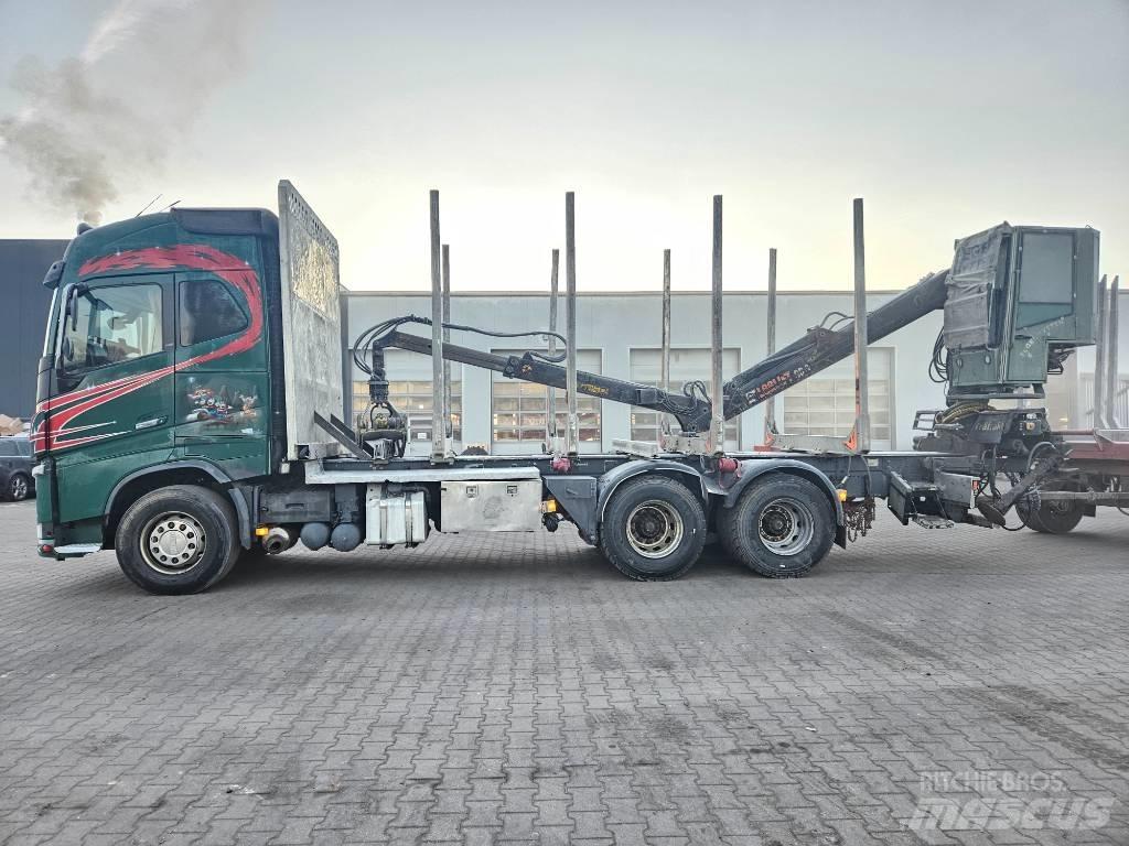 Volvo FH 16 목재 트럭