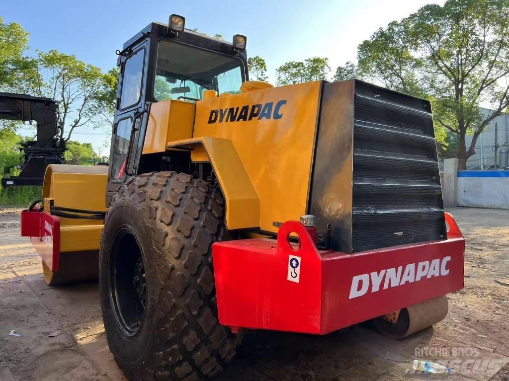 Dynapac CA 30 D 싱글 드럼 롤러