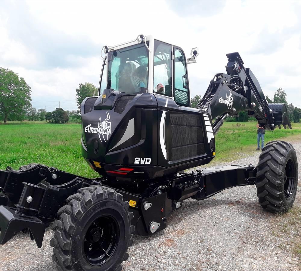 Euromach R955 수륙양용 굴삭기