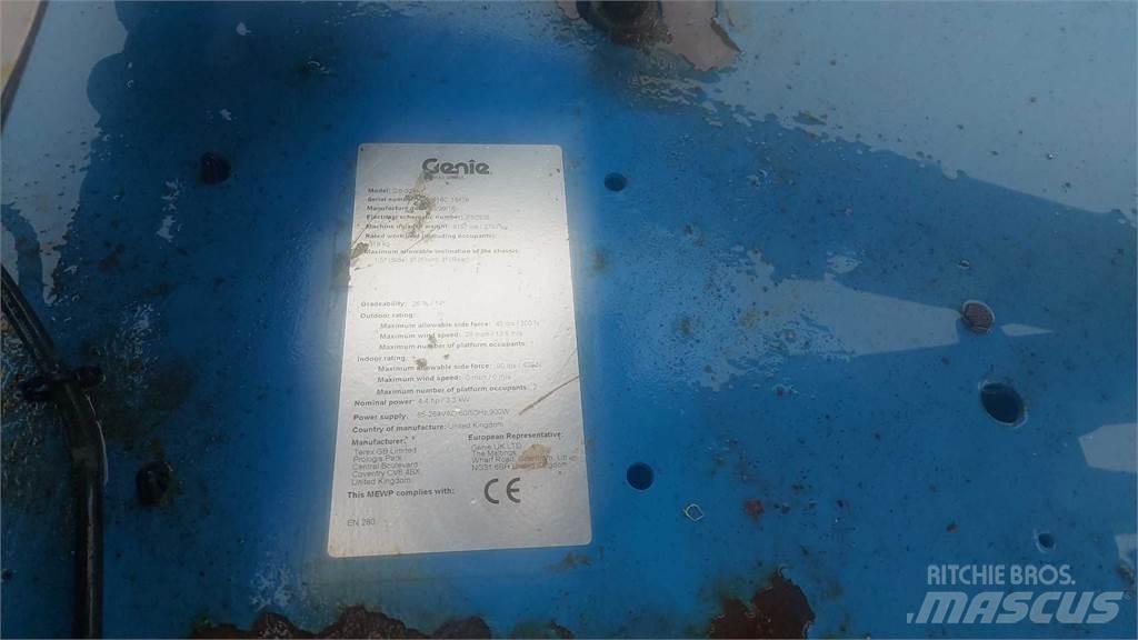 Genie GS3246 가위형 리프트