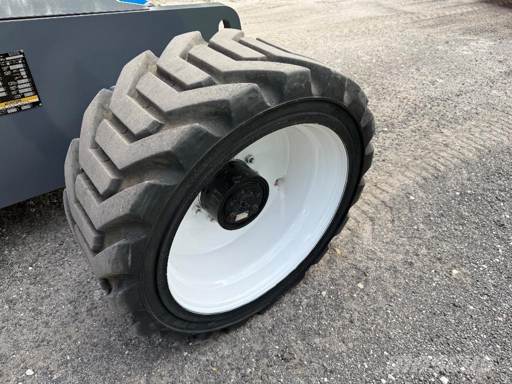 Snorkel 660SJ 견인식 전동이동 리프트