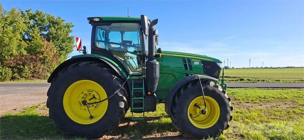 John Deere 6250R 트랙터
