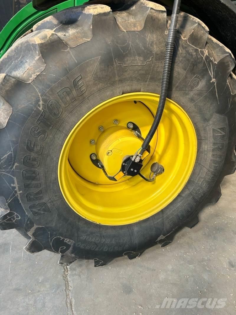 John Deere 6250R 트랙터