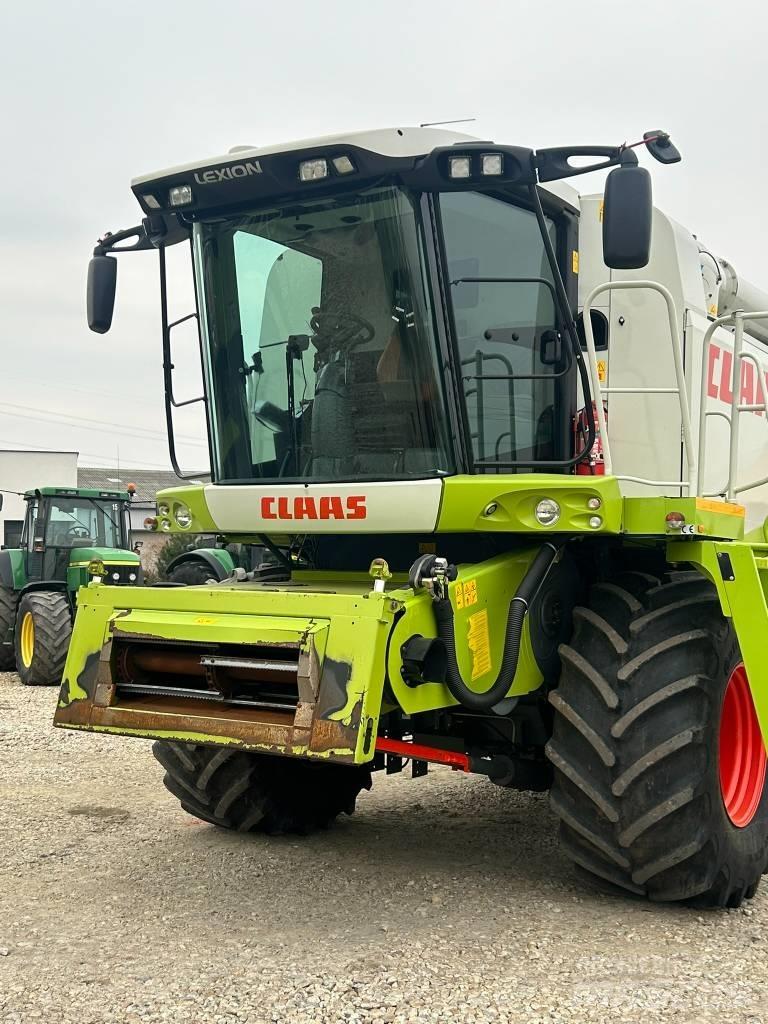 CLAAS Lexion 530 콤바인 수확기