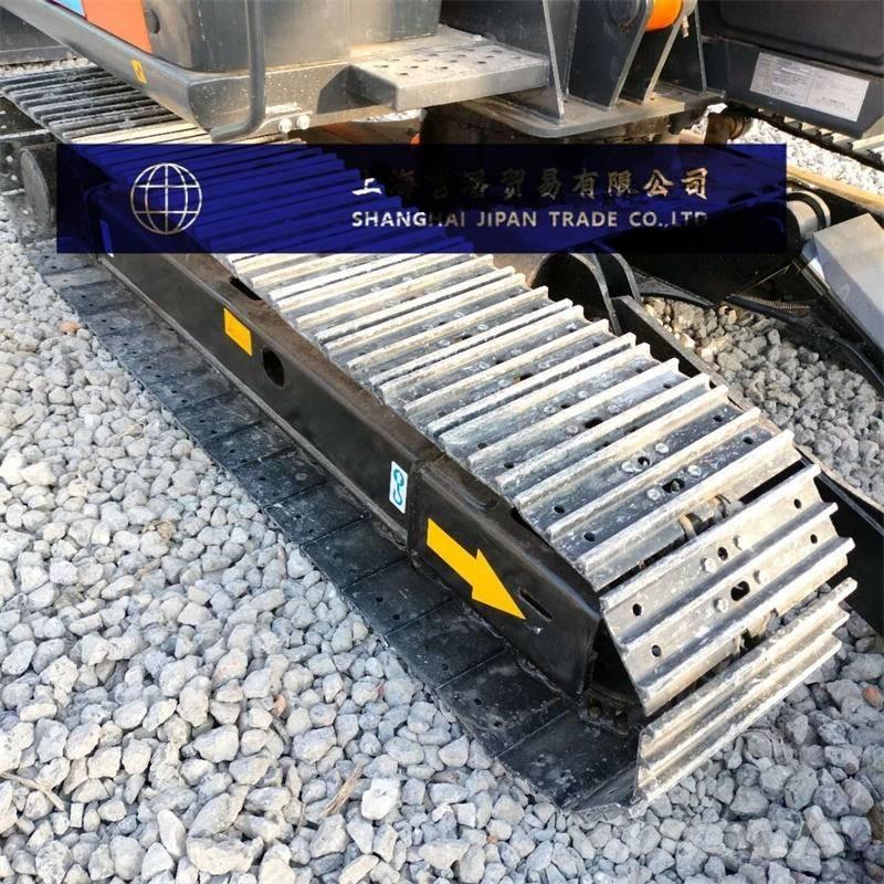 Hitachi ZX 70 중형굴삭기 7톤-28톤