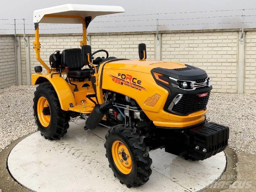 Force 435N 트랙터
