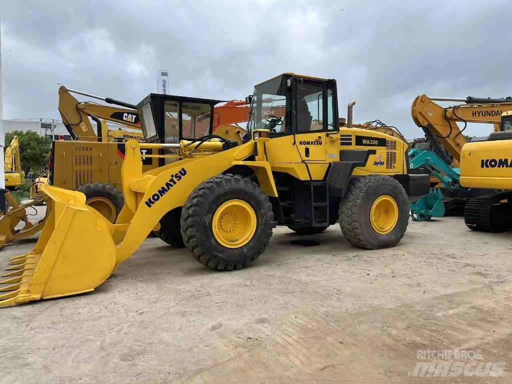 Komatsu WA 320-5  휠로우더