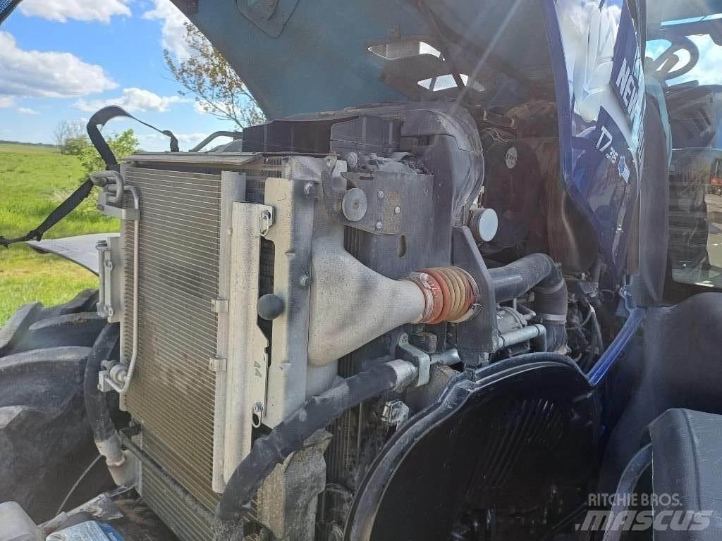 New Holland T7.315HD 트랙터