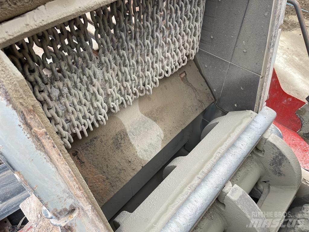 Sandvik QI340 이동식 분쇄기
