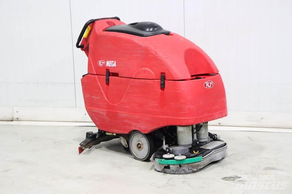 RCM Mega 732 도로 청소차