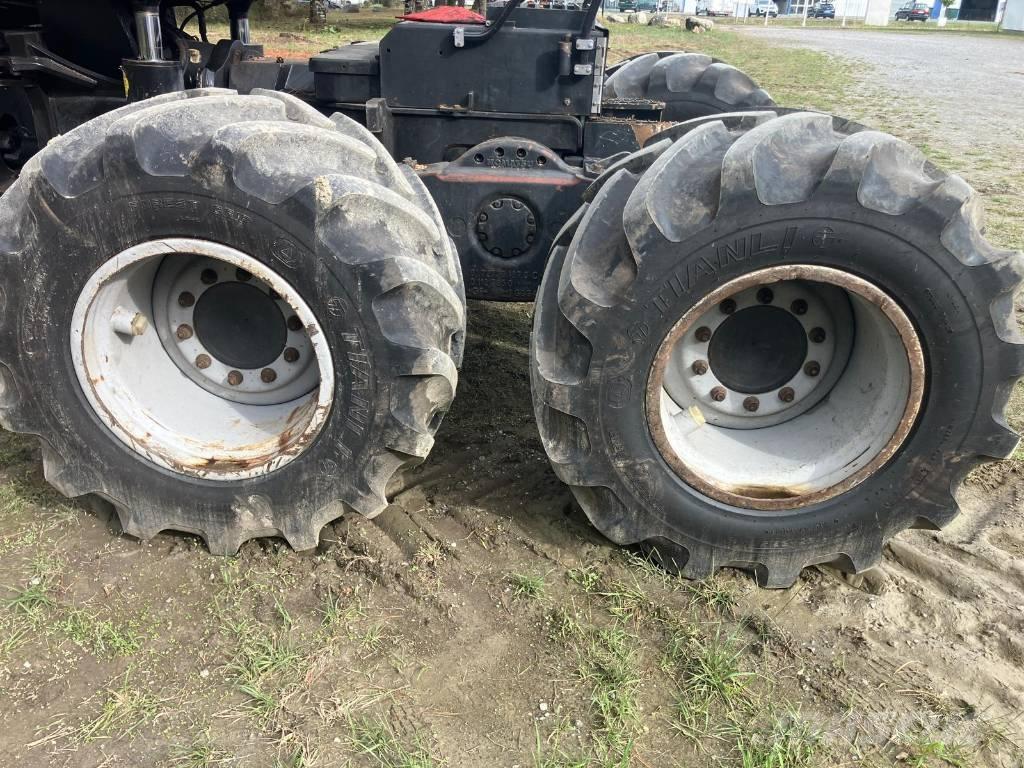 Komatsu 931 XC 원목 하베스터