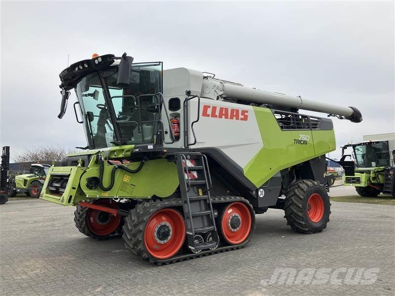 CLAAS TRION 750 TT 콤바인 수확기