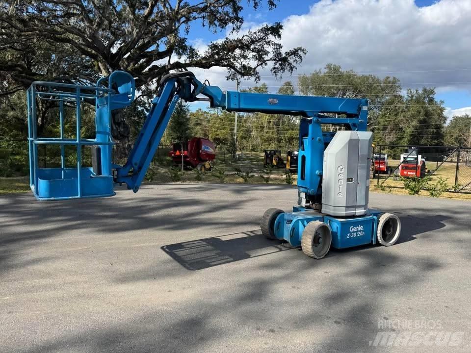 Genie Z 30/20 N 관절형 전동이동 리프트