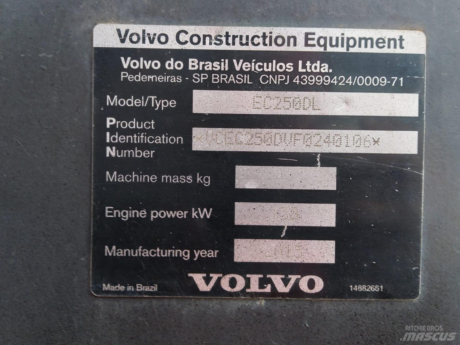 Volvo EC 250 D L 대형 굴삭기 29톤 이상