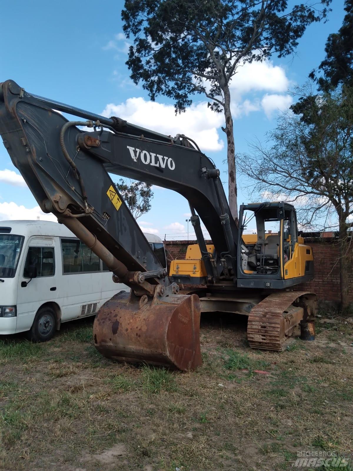 Volvo EC 250 D L 대형 굴삭기 29톤 이상