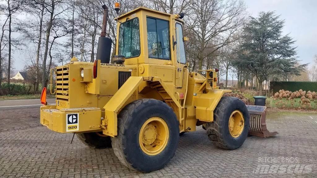 CAT 920  휠로우더