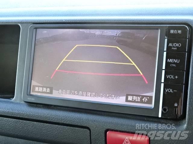 Toyota LDF-KDH221K 기타