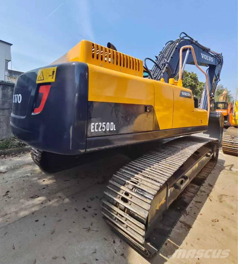 Volvo EC 250 D L 대형 굴삭기 29톤 이상