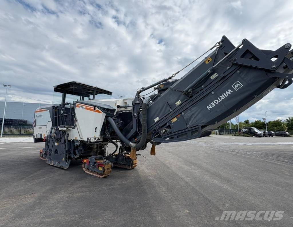 Wirtgen W 200 Fi 아스팔트 콜드 밀링 기계