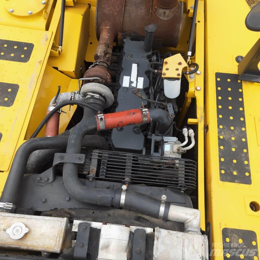 Komatsu PC200-8 대형 굴삭기 29톤 이상