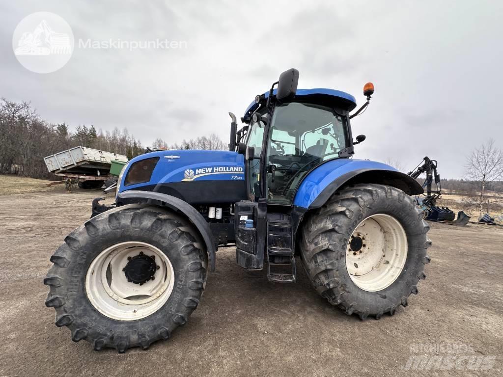 New Holland T 7.185 트랙터