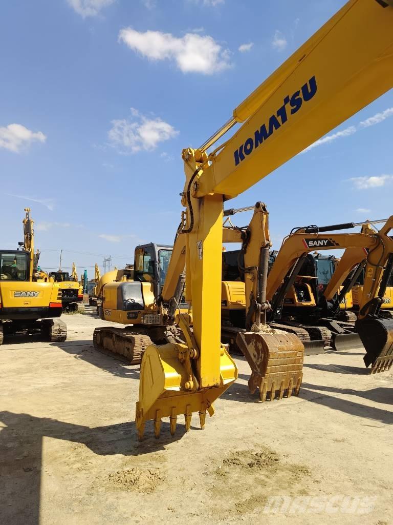 Komatsu PC 70 중형굴삭기 7톤-28톤