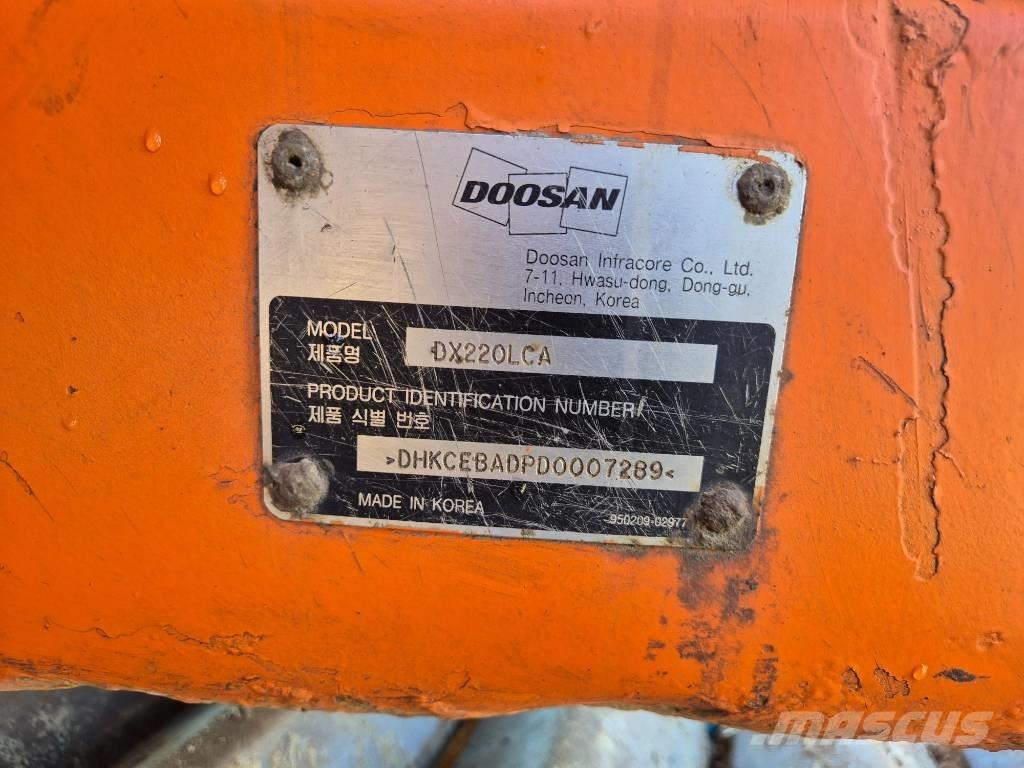 Doosan DX 220 LCA 대형 굴삭기 29톤 이상